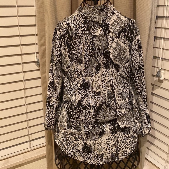 Anthropologie Black and white Pacea ruffle top by HD in Paris - Picture 7 of 7